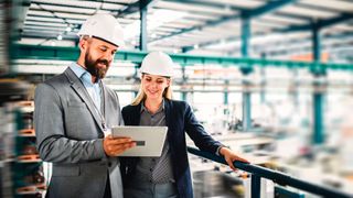 Endgeräte, die an industrielle Kontrollsysteme (ICS) angebunden sind, brauchen Lösungen, die Bedrohungen erkennen und abwehren können. (© Halfpoint - stock.adobe.com)