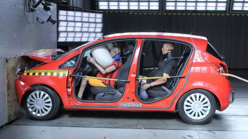 Statt das Verletzungsrisiko zu verringern, haben die Adapter die Belastung für Babys sogar erhöht. (Bild: ADAC)