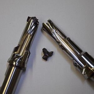 Logiq 3 Cham von Iscar besitzt drei Schneiden und ermöglicht hohe Vorschübe sowie lange Standzeiten.(Bild:  Iscar)