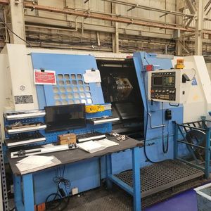 Unter den Hammer kommt ein weiteres Dugard-System: Eine CNC-Drehmaschine Feeler FTC 59.(Bild:  Surplex)