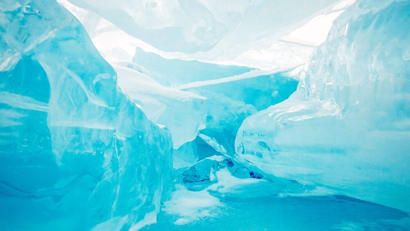 Der Gletscher-Tunnel soll ab 2027 den Verkehr zwischen den Orten Zhaosu und Wensu im nördlichen und südlichen Teil der Provinz Xinjiang erleichtern.(Bild:  Vova - stock.adobe.com)