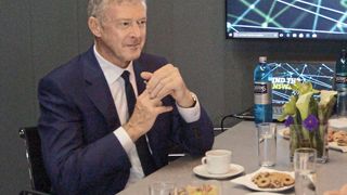 „Früher bauten wir  Brücken aus Zement, heute bauen wir digitale Brücken“ – Bilfinger-CEO Tom Blades. (PROCESS)