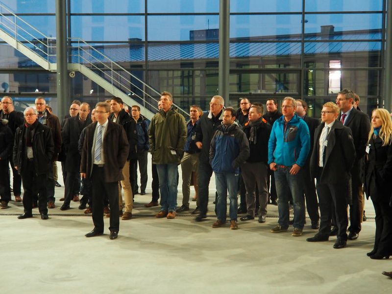 Besuch der neuen Übungshalle der staatlichen Feuerwehrschule Würzburg. (Mühlenkamp)