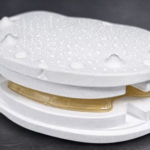 Individuell anpassbares metallfreies Wirbelsäulenimplantat Evoflex von Nivalon, hergestellt mit der XJet Nanoparticle-Jetting-Lösung(Bild:  Nivalon Medical)