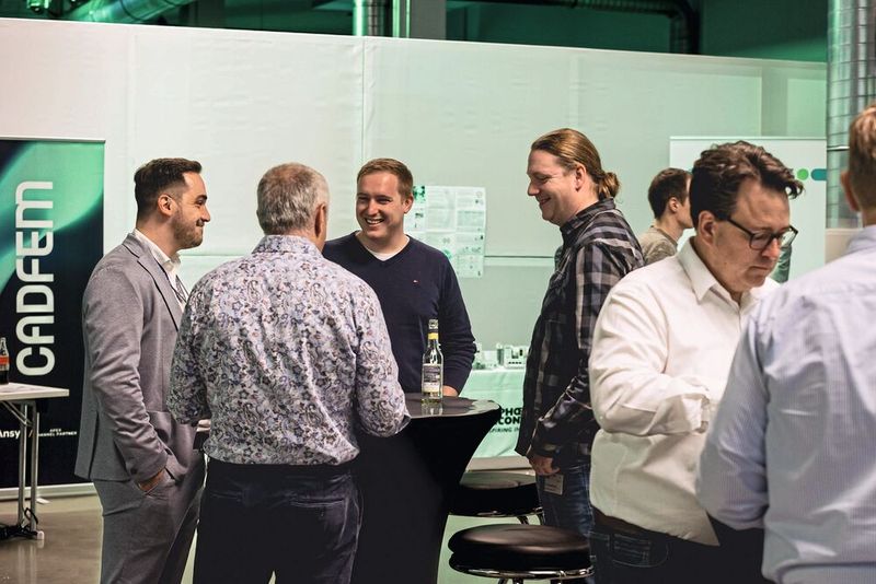 In den Pausen hatten die Teilnehmer Gelegenheit, sich auszutauschen und zu vernetzen. (Bild: VCG/Stefan Bausewein)