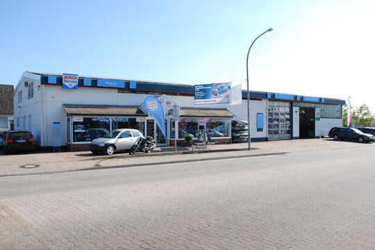 Der Kfz-Betrieb Plesse ist seit 2002 Bosch-Car-Service. (Lauer)