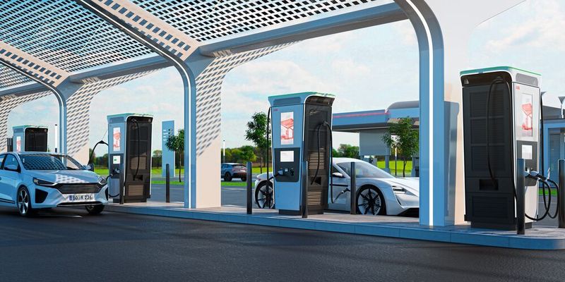 Hochleistungsladestationen von ABB werden bereits auf der ganzen Welt durch Partnerschaften des Unternehmens mit internationalen Ladebetreibern wie Ionirty und Electrify America eingesetzt. (ABB)