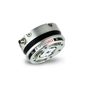 Die ungarische OptoForce Ltd., Budapest, bewarb sich mit Sensortechnologie, und zwar dem dem 6 Axis F/T Sensor für Industrieroboter.(Bild:  OptoForce)