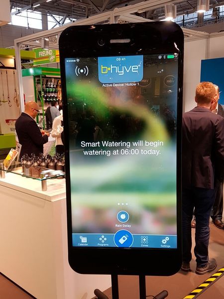 Neben den Mährobotern ist die smarte Bewässerung ein Fokusthema bei Smart Gardening. Das Bild zeigt die App-Steuerung für die Bewässerungslösung B-hyve. (Oliver Schonschek, IT-Business)