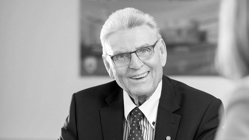 Dr. Kurt Eckernkamp