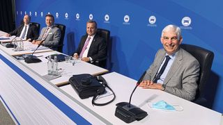 Der ZDK-Vorstand mit  (v. l.) Hauptgeschäftsführer Axel Koblitz, den Vizepräsidenten Wilhelm Hülsdonk und Thomas Peckruhn sowie Schatzmeister Michael Kraft.  (Bild: Pfaff/»kfz-betrieb«)