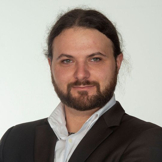 Mit dem Ewald-Wicke-Preis der Deutschen Bunsen-Gesellschaft ausgezeichnet: Daniel Rauber, wissenschaftlicher Mitarbeiter am Lehrstuhl für Physikalische Chemie und Didaktik der Chemie an der Universität des Saarlandes. Mit dem Ewald-Wicke-Preis der Deutschen Bunsen-Gesellschaft ausgezeichnet: Daniel Rauber, wissenschaftlicher Mitarbeiter am Lehrstuhl für Physikalische Chemie und Didaktik der Chemie an der Universität des Saarlandes.