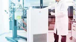 Der neue Lauda Integral kann z.B. für die Thermostatisierung von Reaktoren eingesetzt werden. (Lauda)