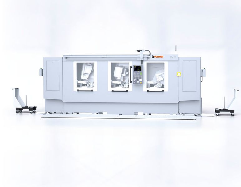 Die Vollmer-Produktionsanlage CC 355 bearbeitet hartmetallbestückte Kreissägen in einem Arbeitsgang über drei Bearbeitungsstationen. (Vollmer)