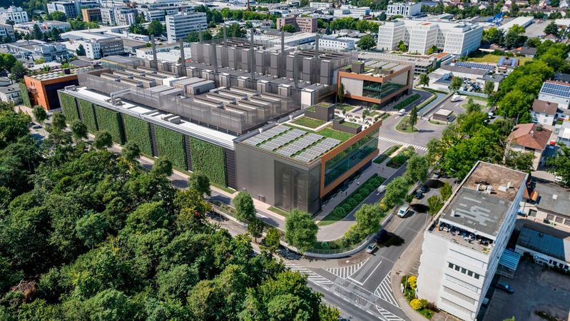 Die Goodman Group plant auf dem alten Gelände der Frankfurter Rundschau den Bau eines 100 MW Rechenzentrums. Der städtebauliche Vertrag ist nun von allen beteiligten Parteien unterzeichnet worden.(Bild:  Goodman)