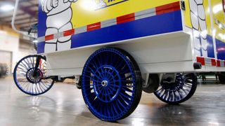 Ob der luftlose Reifen von Michelin in Serie geht, ist noch unklar. (Bild: Michelin)