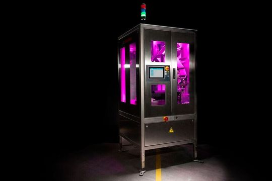 Das Etikettiersystem „850 eP3 Hybrid“ von Logopak kombiniert hohe Performance mit echter Materialfreiheit: Anwender können zwischen Linerless- und Standardetiketten wechseln.(Bild:  Logopak)