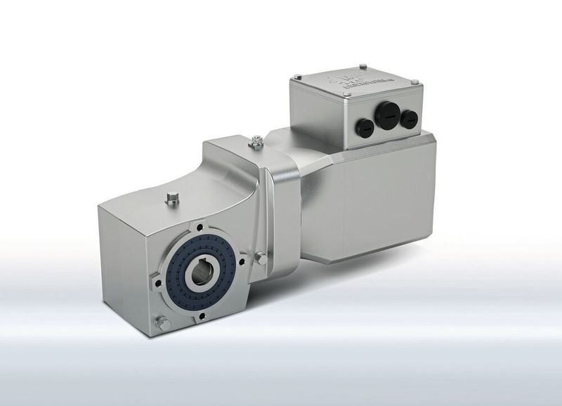 Die IE5+ Synchronmotoren in zwei Baugrößen sind im glatten Motordesign ideal für Washdown-Anwendungen in der Lebensmittel- und Pharmabranche geeignet.  (Nord Drivesystems)