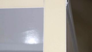 Sandwichelemente aus PU-Schaum mit Deckschichten aus CFK. (Bild: Lamilux)