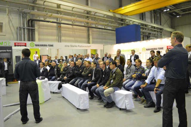 Fachvorträge von Widia, Moldtech, Hainbuch, Daria sowie ein Kundenvortrag der Firma Swarovski Optik wurden gehalten. (Bild: Hommel Unverzagt)