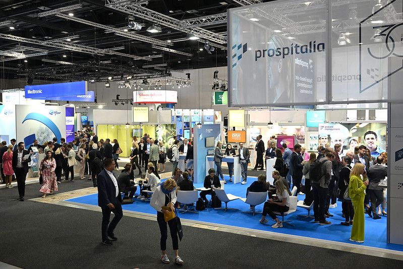 Rundgang im Ausstellungsbereich (WISO/Schmidt-Dominé)