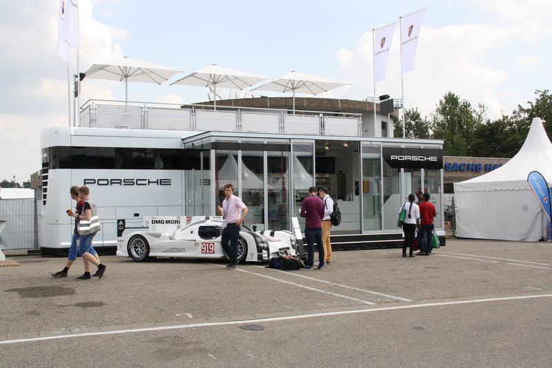 Auf Bewerbungsformularen großer Unternehmen wird bereits abgefragt, ob der Bewerber an einer Formula Student teilgenommen hat. (Bild: M. Zwettler, konstruktionspraxis)