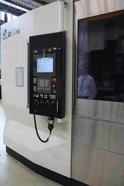 Wie alle Makino-Anlagen wird auch die a61nx von einer Professional-Steuerung kontrolliert, die Makino-Spezialisten auf dem Steuerungskonzept von Fanuc aufbauen. (Bild: Königsreuther)