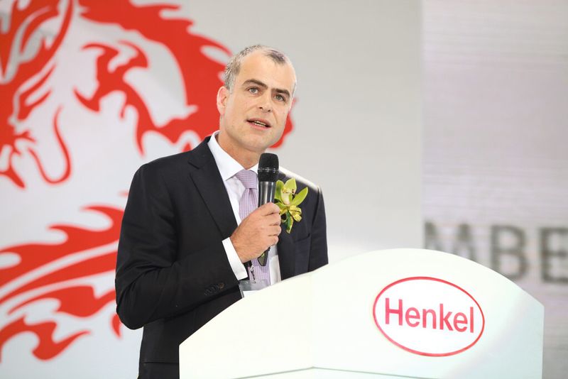 Henkel-Vorstandsmitglied Dirk Auris bei der Eröffnungsfeier des neuen Werks. (Bild: Henkel)