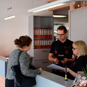 (Holz / »kfz-betrieb«)