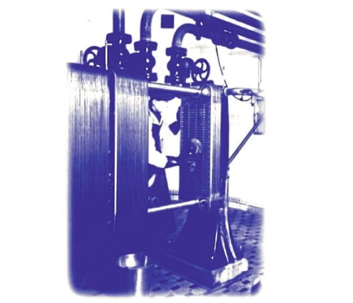 AB Separator and its subsidiary Bergedorfer Eisenwerke (acquired in 1907) build the first heat exchangers.  (Alfa Laval)