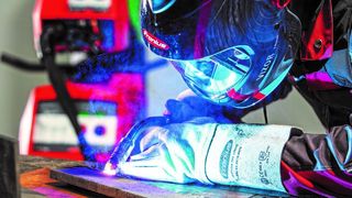 Fronius hat seiner Transsteel-Systemserie jetzt die sogenannte Puls-Funktion gegönnt, wodurch das Schweißen noch einfacher werden soll. (Fronius)