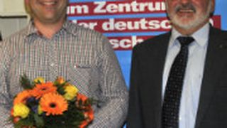 Generationenwechsel: Martin Förster (li.) folgt Adelbert Neuling als Obermeister der Innung Altmark West nach. (Archiv: Vogel Business Media)