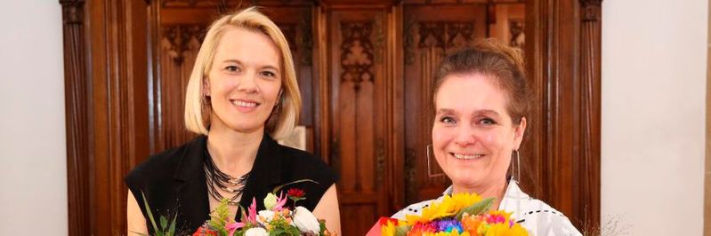 Dr. Laura Dornheim (l.) ist die neue IT-Referentin der Stadt München