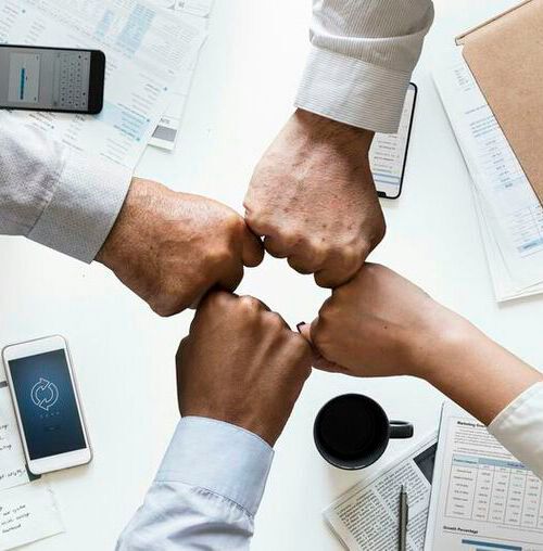 According to the German Federal Minister for Economic Affairs and Climate Action, Dr. Robert Habeck, Achema’s innovation topics digitalization, sustainability, laboratory technologies, pharmaceuticals, process optimization, and hydrogen illustrate the vital importance of the process industry for the transformation of our economies and societies as a whole.(Source:  Pixabay)