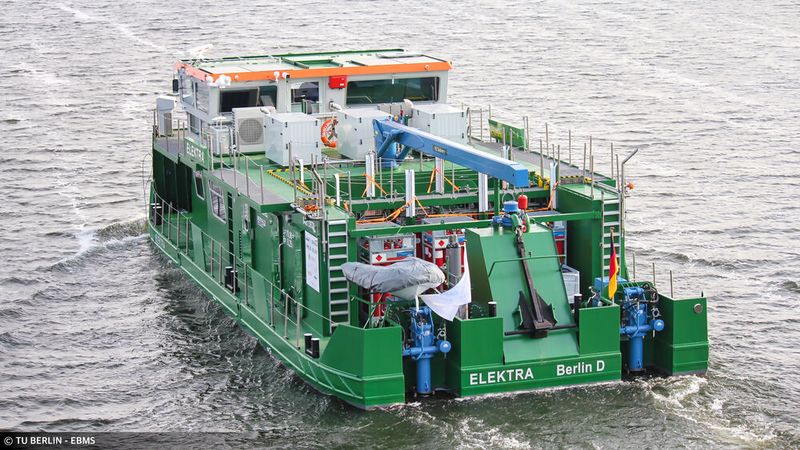 Die ELEKTRA bei der Überführungsfahrt nach Berlin  (Bild: Apenbrink)