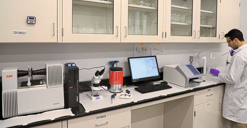 Zusammen mit den Entwicklern von Hydrogen Optimized wollen die Automatisierer große Elektrolyse-Anlagen im 100-MW-Bereich entwickeln. (Bild: ABB)