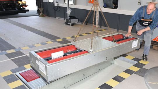 2022 soll eine neue HU-Richtlinie für Bremsprüfstände erscheinen. Auch hier hat der Gesetzgeber auf die Mitarbeit und Expertise von Marktteilnehmern mit Praxiserfahrung verzichtet. 2022 soll eine neue HU-Richtlinie für Bremsprüfstände erscheinen. Auch hier hat der Gesetzgeber auf die Mitarbeit und Expertise von Marktteilnehmern mit Praxiserfahrung verzichtet.