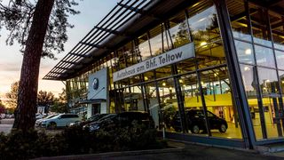 Das Autohaus am Bahnhof Teltow hat keine Zukunft. (Bild: Autoaus am Bahnhof Teltow GmbH)