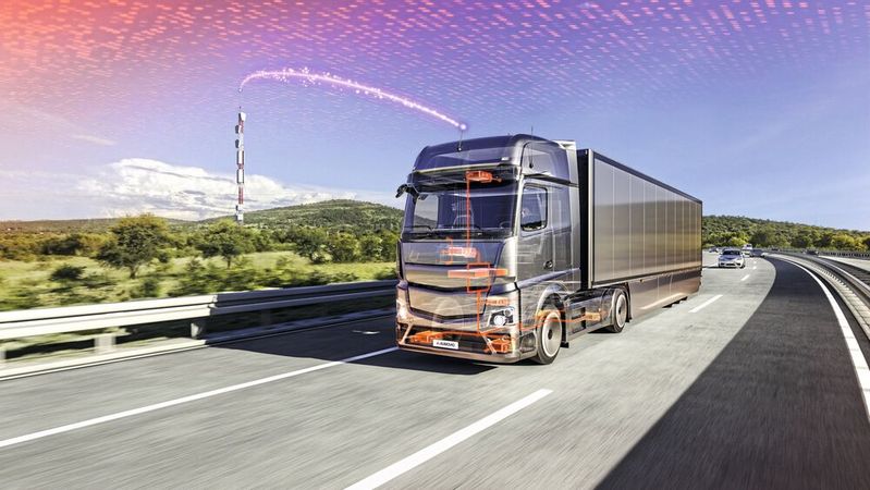 Bild 2:  Aumovio stellt das Software-definierte Nutzfahrzeug in den Mittelpunkt seines Messeauftritts.(Bild:  Aumovio)