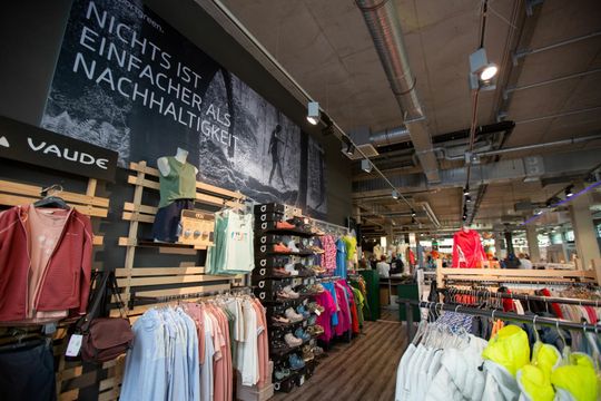 (sportgreen verbindet mit dem neuen Flagship Store E-Commerce und stationären Handel. (Bild: sportgreen))