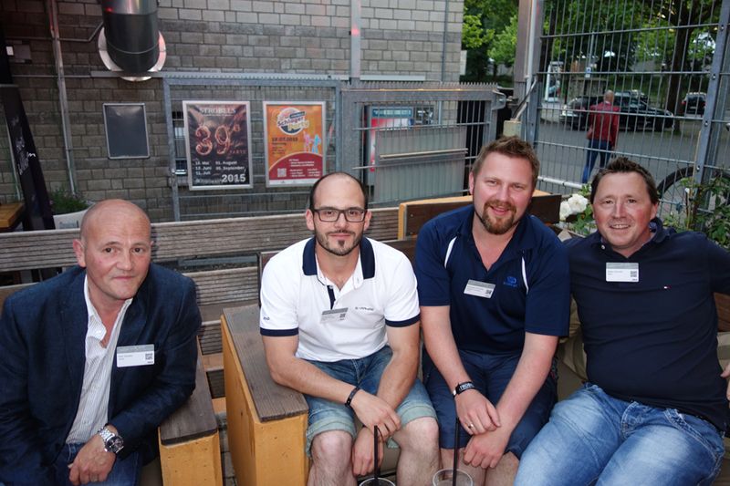 (v. l.) Olaf Tonsen, Tarox, Uli Kurzböck und Alexander Schmidt, Sapphire, und Stefan Schmitt, Tarox (Bild: IT-BUSINESS)