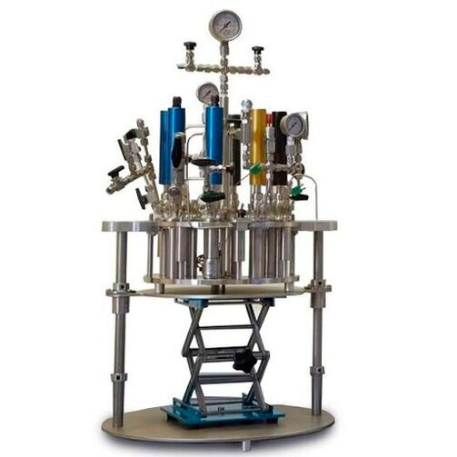 Customizable Device for Screening Chemical Reactions Under High Pressure