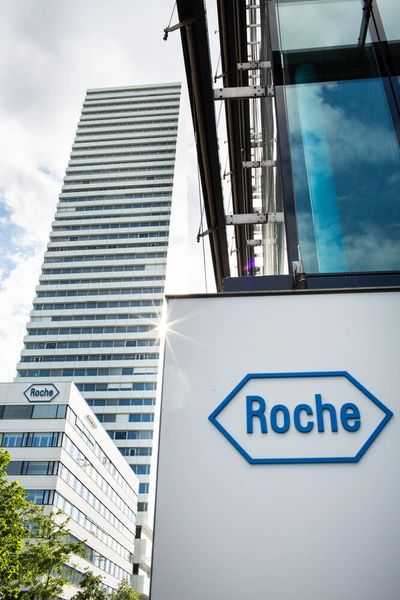 Grund zur Freude am Roche-Hauptsitz Basel: Hier gibt es nicht nur die größten Hochhäuser der Schweiz sondern auch Platz 2 mit 69,78 Milliarden Dollar Umsatz (Bild: Roche Media Library)