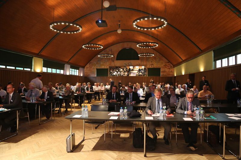 Über 120 Verbandsmitglieder fanden den Weg ins Seminarhotel Bocken in Horgen. (Bild: Matthias Böhm)