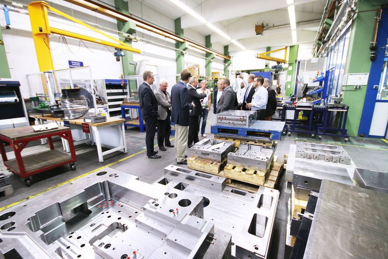 A tour around the facilities at Hofmann Innovation Group in Lichtenfels, Germany; a highly automated and standardised tool and mould making factory. (wortundform)