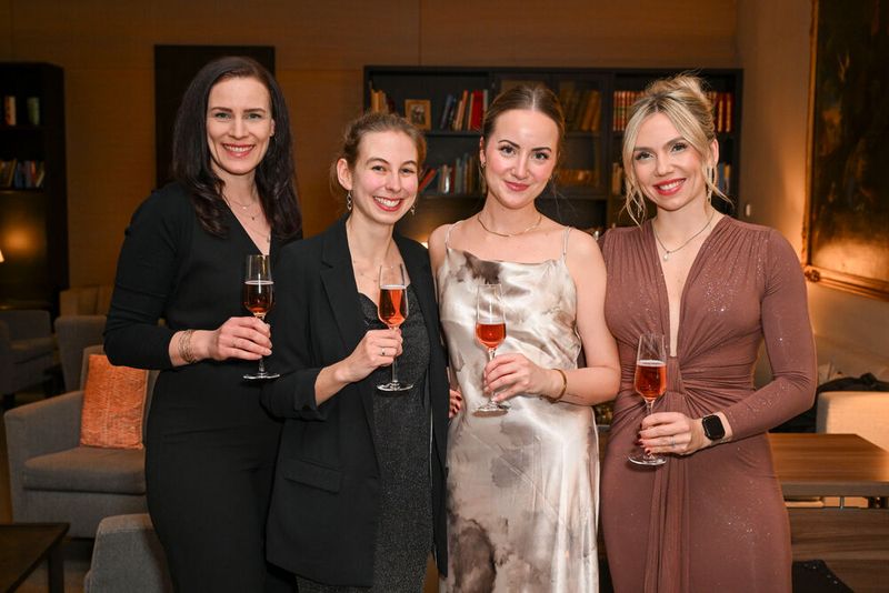 Vielen Dank für Eure Hilfe beim Check-In, (v. l.) Svenja Mohn, Julia Föst, Katharina Rimkus und Lydia Hundsdörfer (Bild: Hannes Magerstädt)