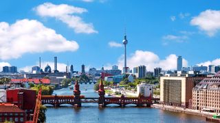 Die neue Koalition macht das Thema digitale Verwaltung zu einem der Schwerpunkte ihrer Arbeit. Die Probleme bei der Terminvereinbarung mit der Verwaltung sollen schon bald der Vergangenheit angehören (© flashpics – stock.adobe.com)