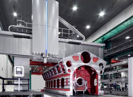 Die «Profimill 3» von Waldrichsiegen hat es in puncto grösstes Zerspanungssystem der Welt auf Platz 1 geschafft. Lesen Sie hier, was sie kann und welche die nächsten drei Zerspanungsgiganten sind.(Bild:  Waldrichsiegen)