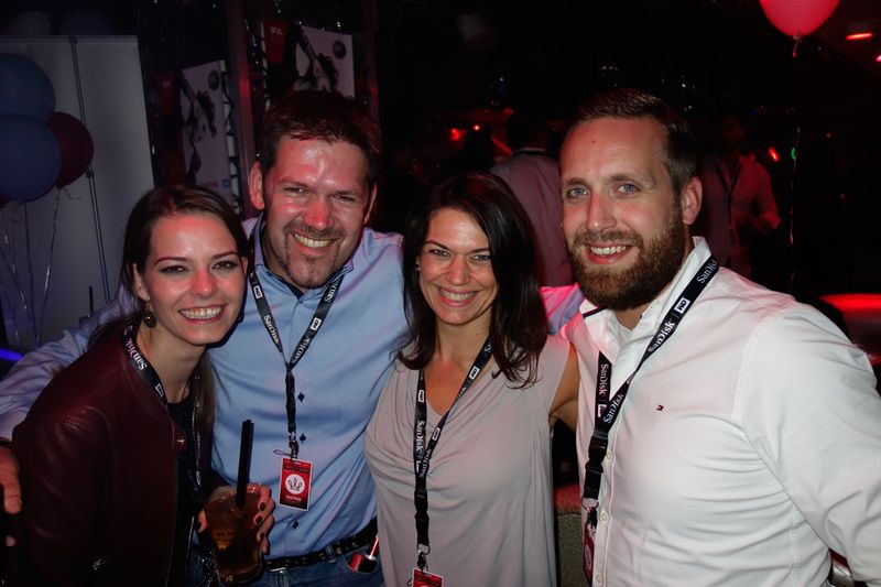 (v. l.) Christina Dobrea, Ingram Micro, Markus Böning, TP-Link, Alexa Marie Erni-Mihic, ALSO, mit Thomas Gass, NETATMO (Bild: IT-BUSINESS)