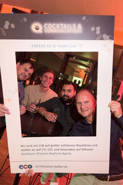 Michael Enders, Florian Reißner, Barboros Agcioglu (alle Telesys) und Oliver Bela (KOMSA) (Bild: C4B)